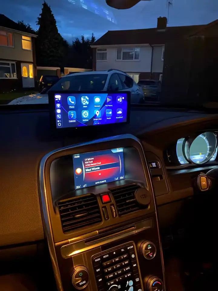 Portable Wireless CarPlay & Android Auto Screen
